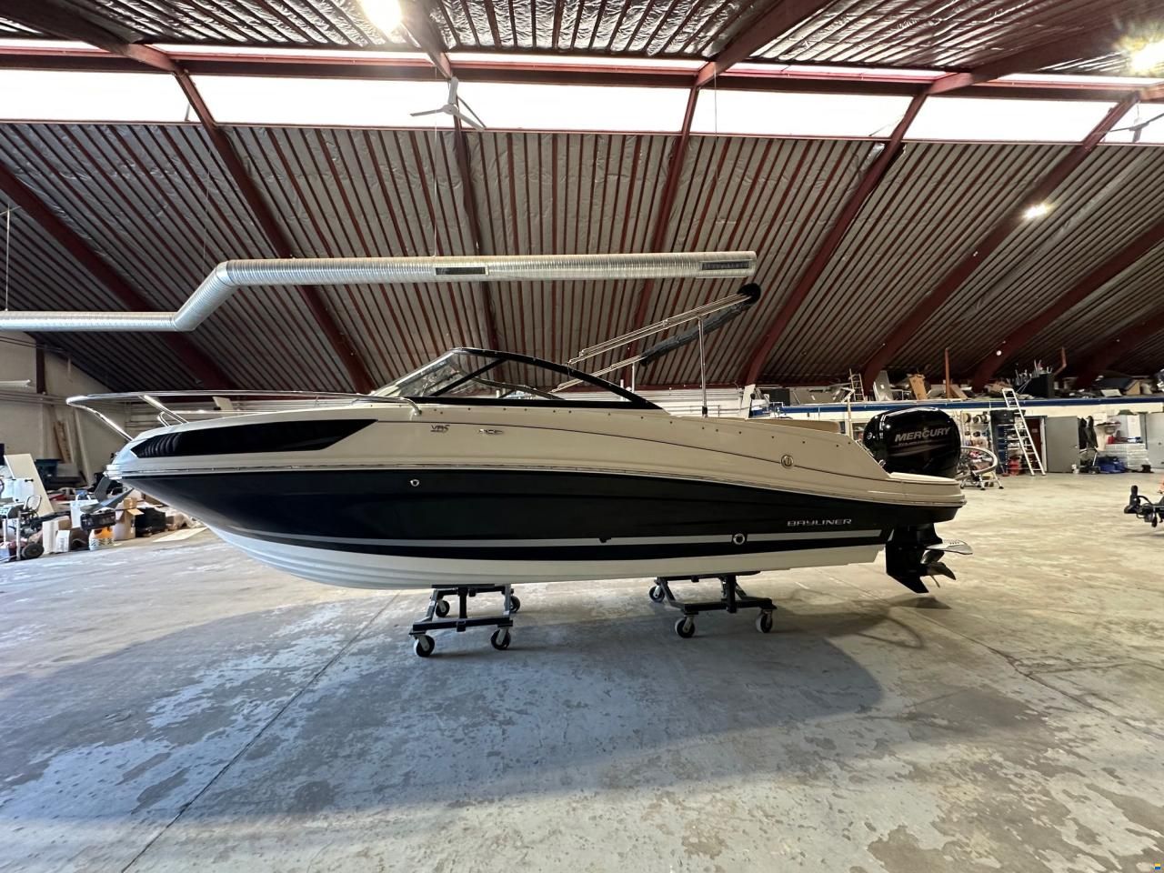 Bayliner VR5 Cuddy &ndash; Mercury 150 hk &ndash; 20