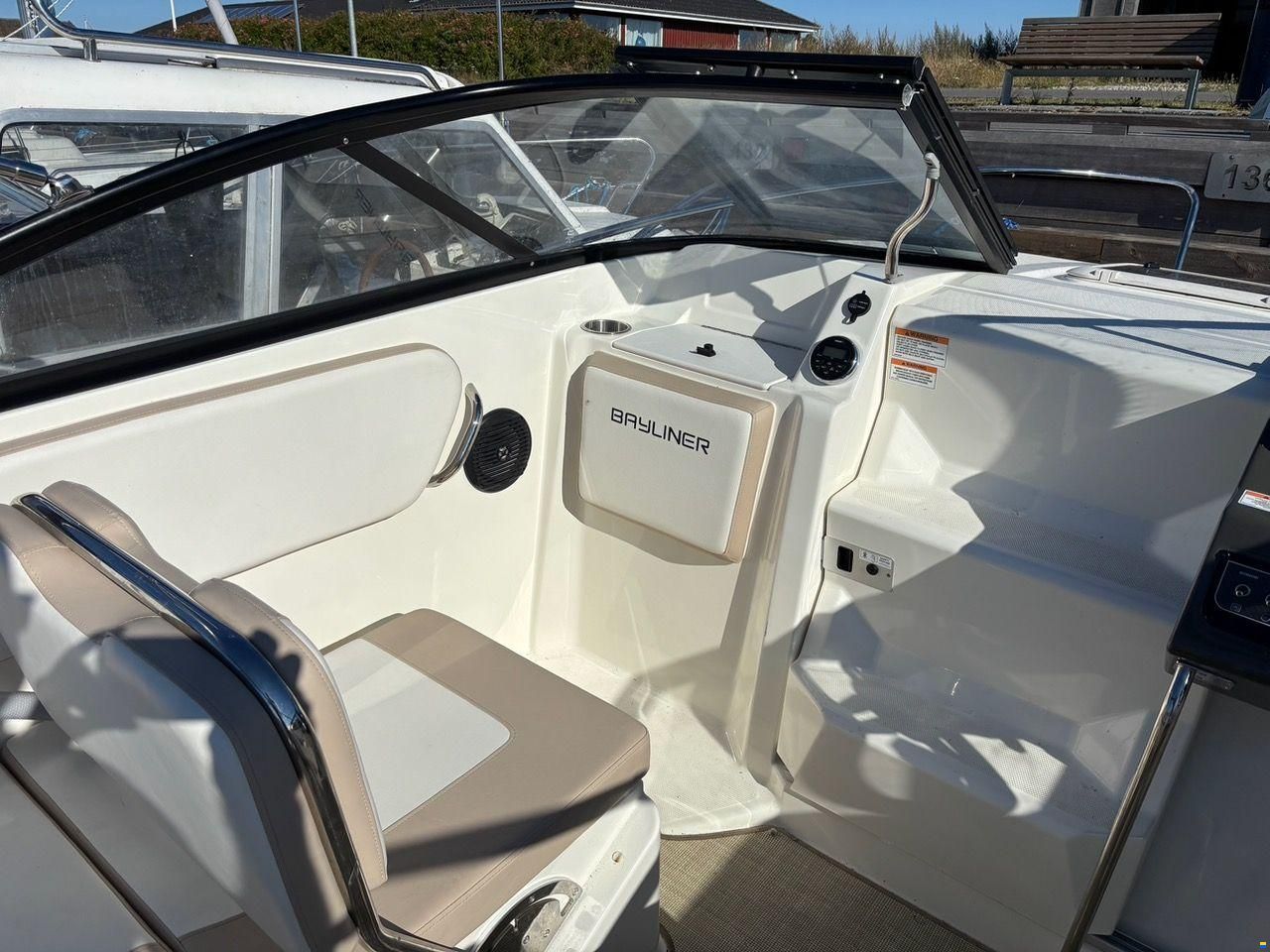 Bayliner VR5 Cuddy &ndash; Mercury 150 hk &ndash; 20