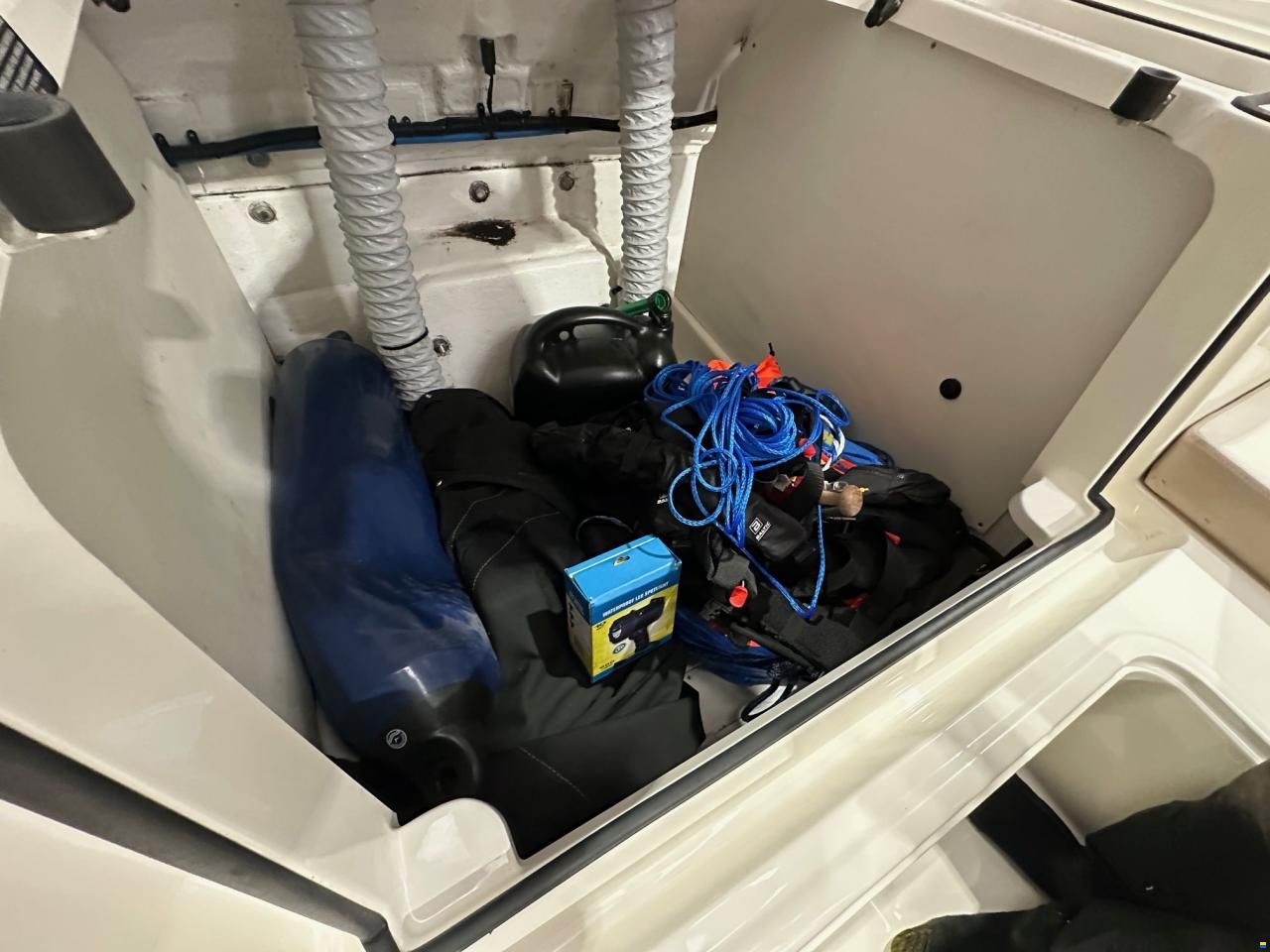 Bayliner VR5 Cuddy &ndash; Mercury 150 hk &ndash; 20