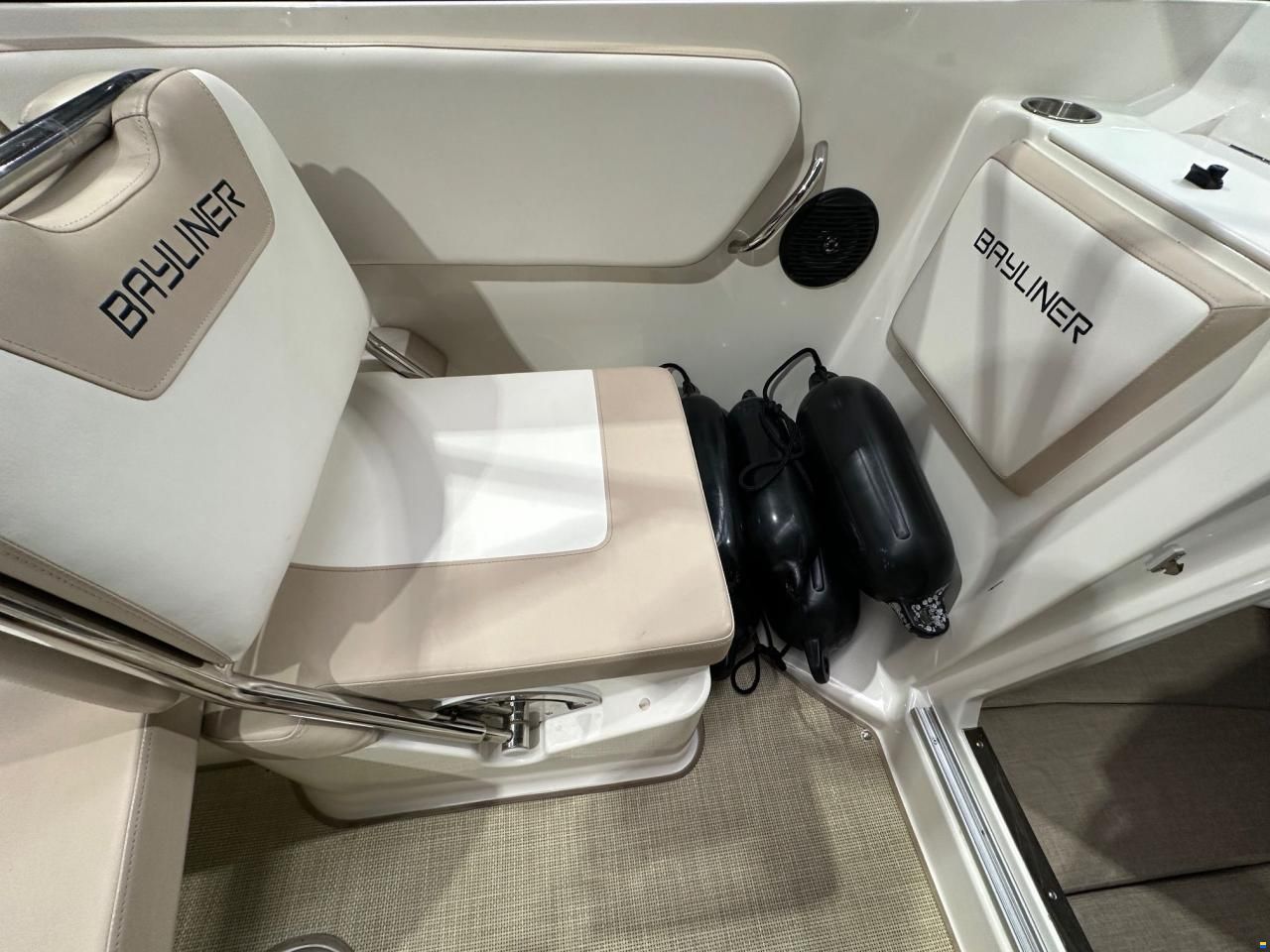 Bayliner VR5 Cuddy &ndash; Mercury 150 hk &ndash; 20