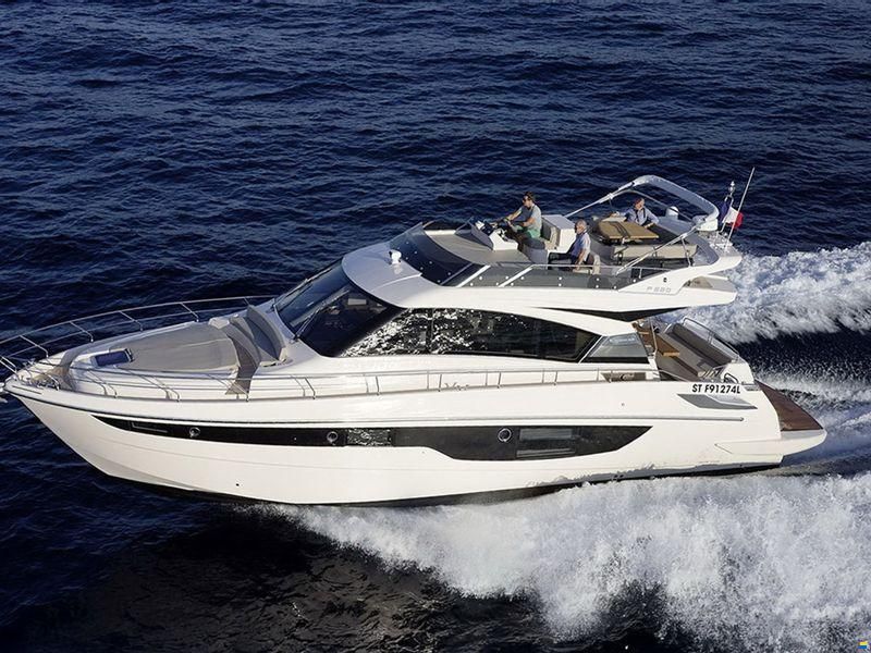 Cayman Yachts F520
