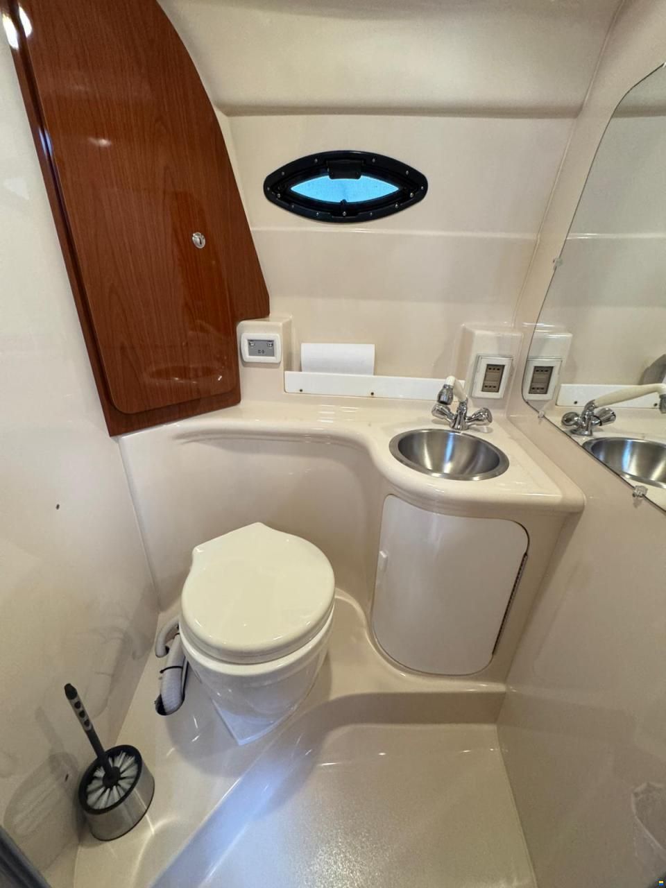 2008 Regal 2665 EUR 75 #39 000 2008 Regal 2665 EUR 75 #39 000