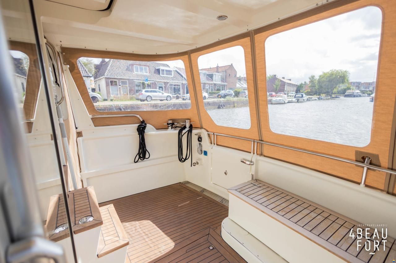 Aquanaut European Voyager 1300 II Admiraal uitvoe