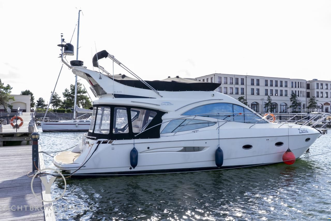 Galeon 440 fly