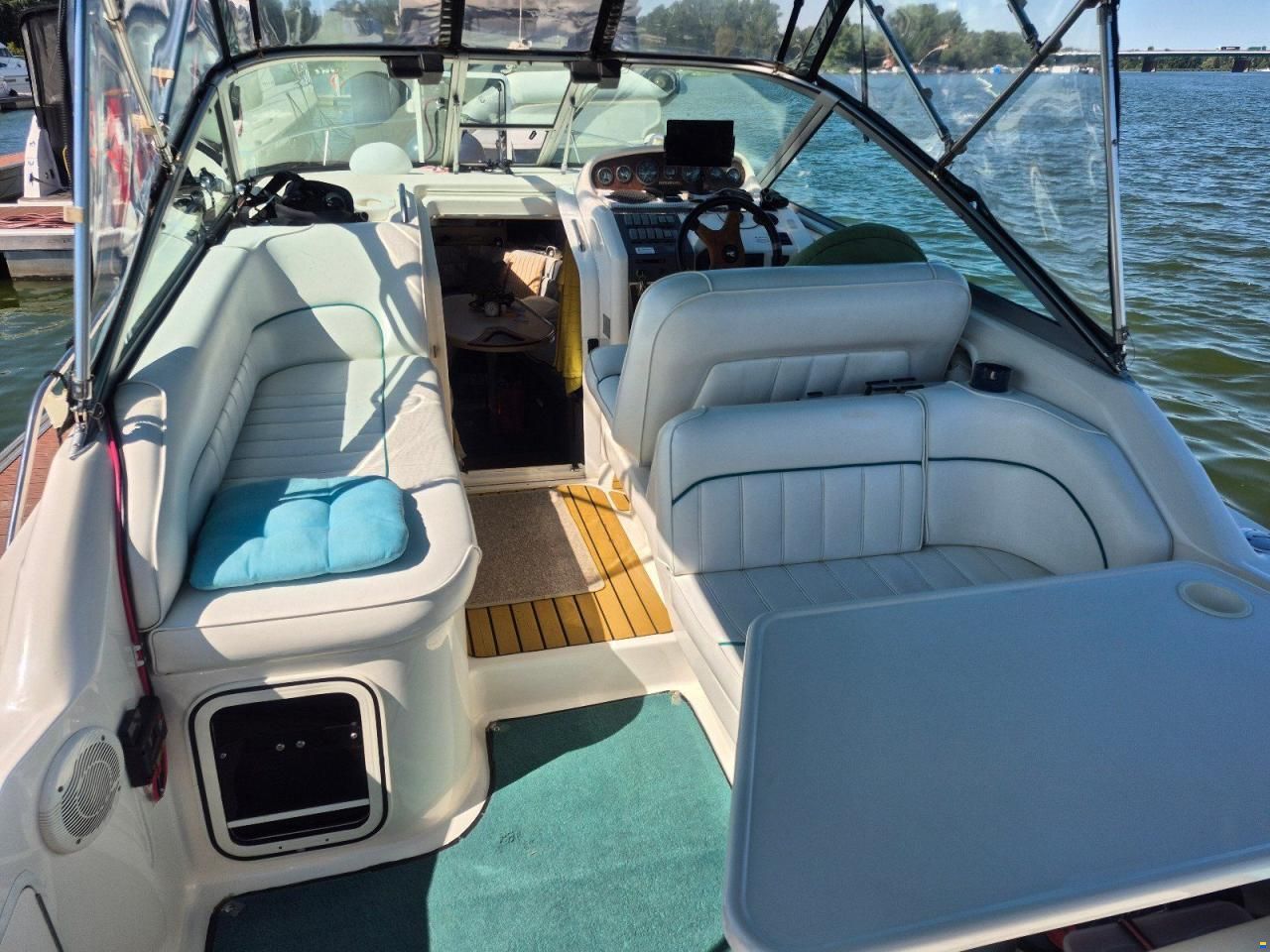Sea Ray 270 DA