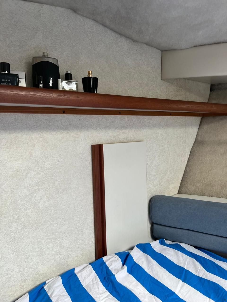 Carver FLYBRIDGE 8.50