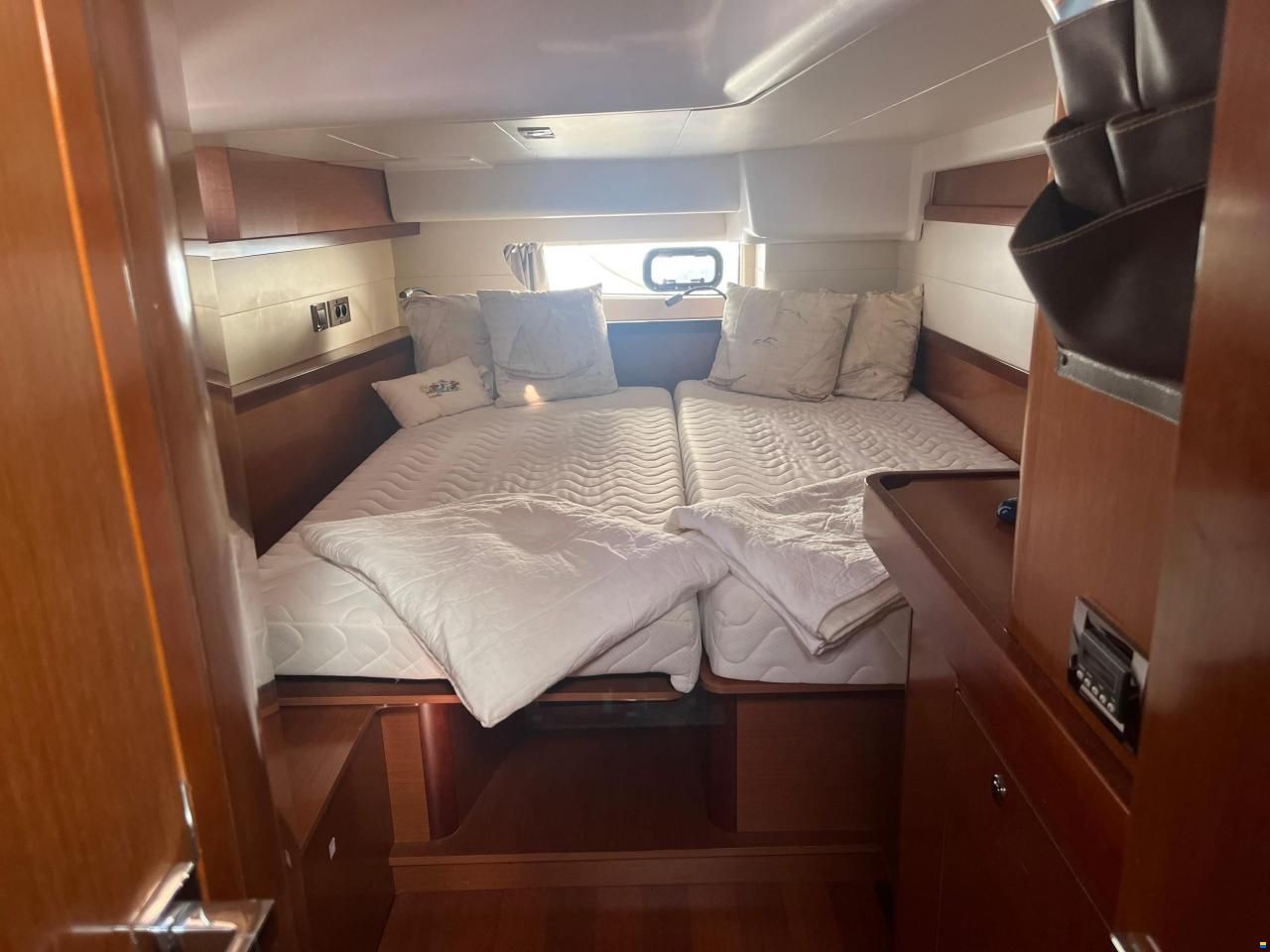 Beneteau Oceanis 58