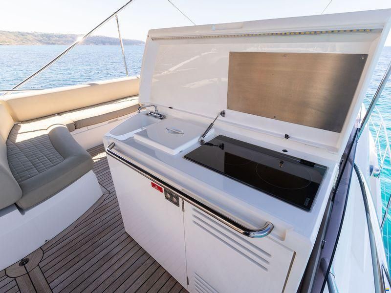 Sunseeker Manhattan 65