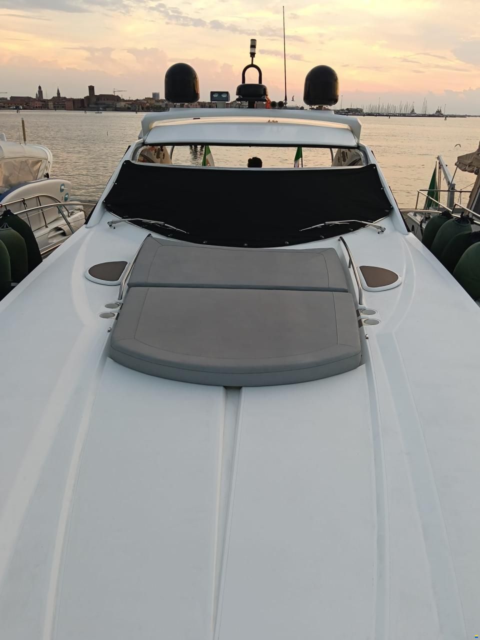 Sunseeker Portofino 53