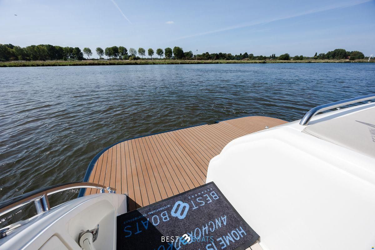 Princess V42