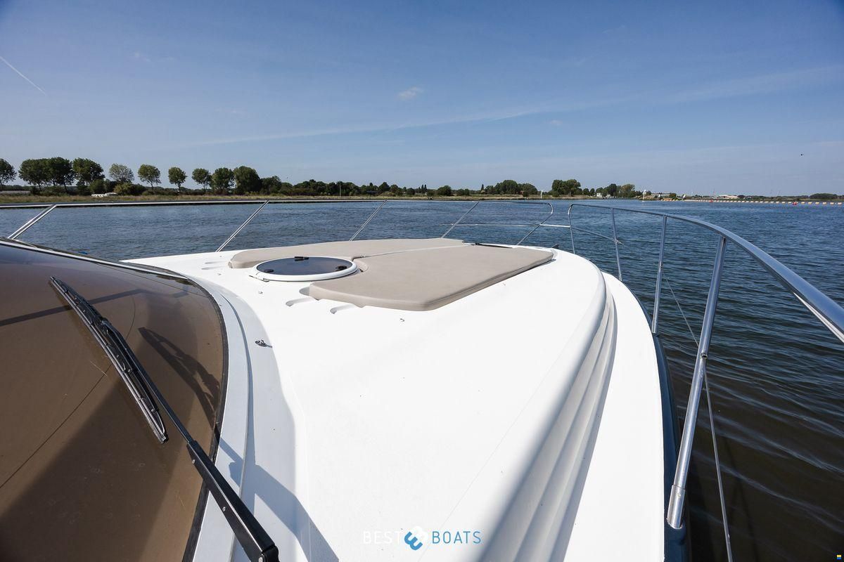 Princess V42