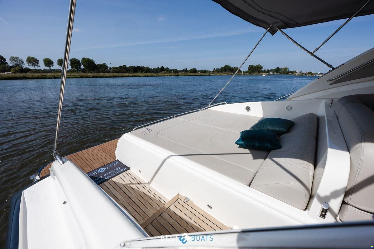 Princess V42