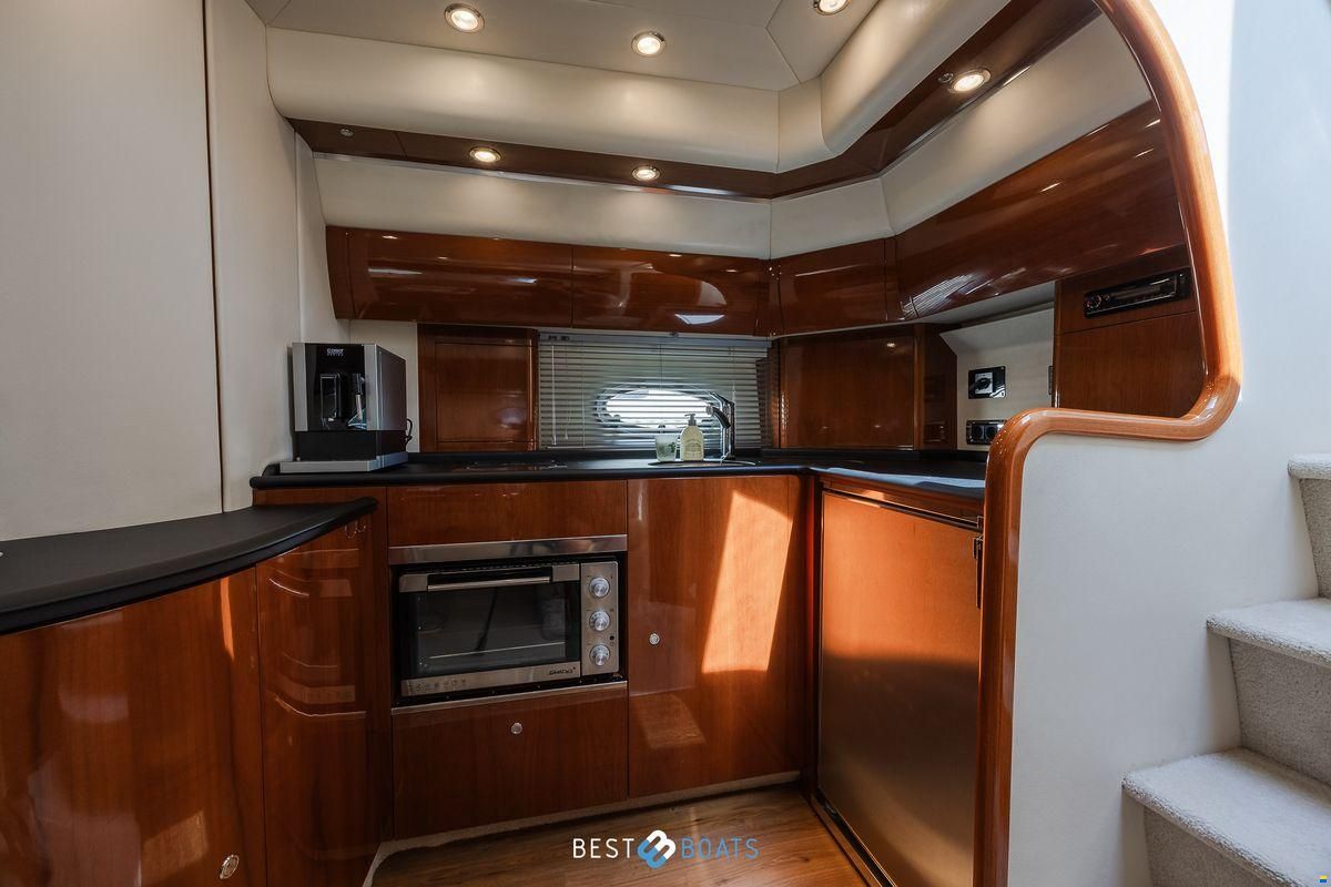 Princess V42