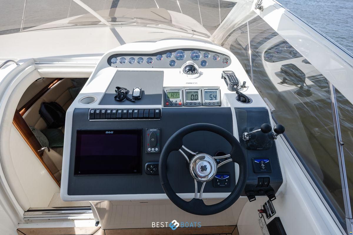 Princess V42