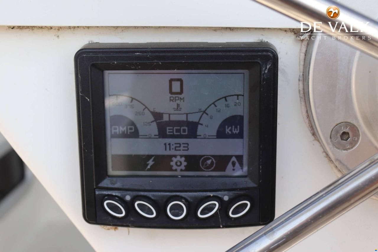 Beneteau Oceanis 411 Electric