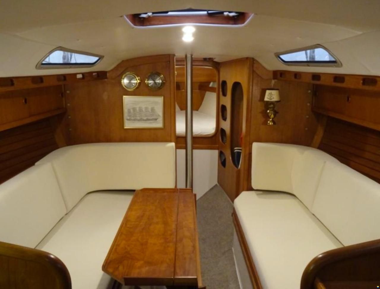 Helmsmann Lady
