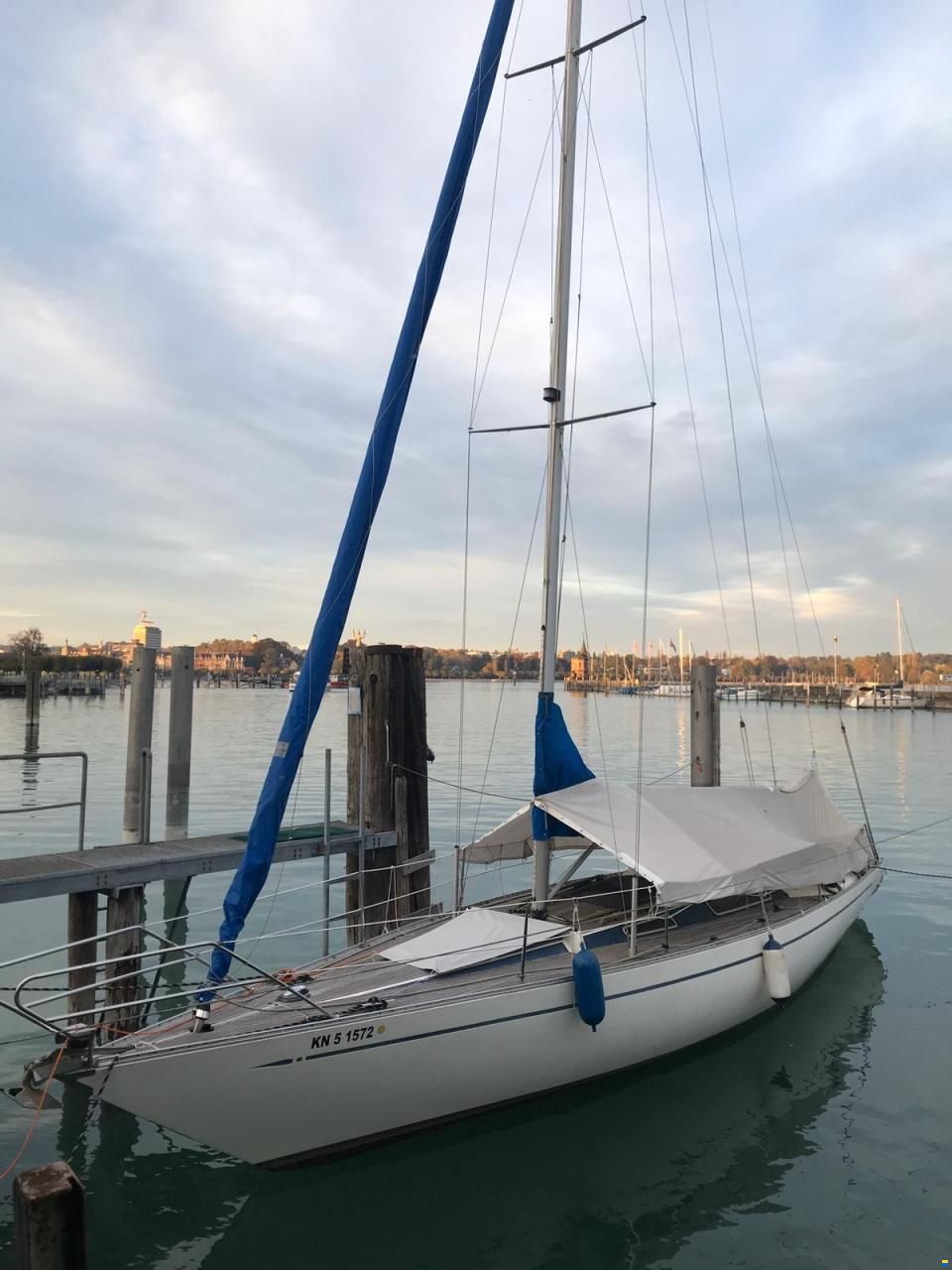 Helmsmann Lady
