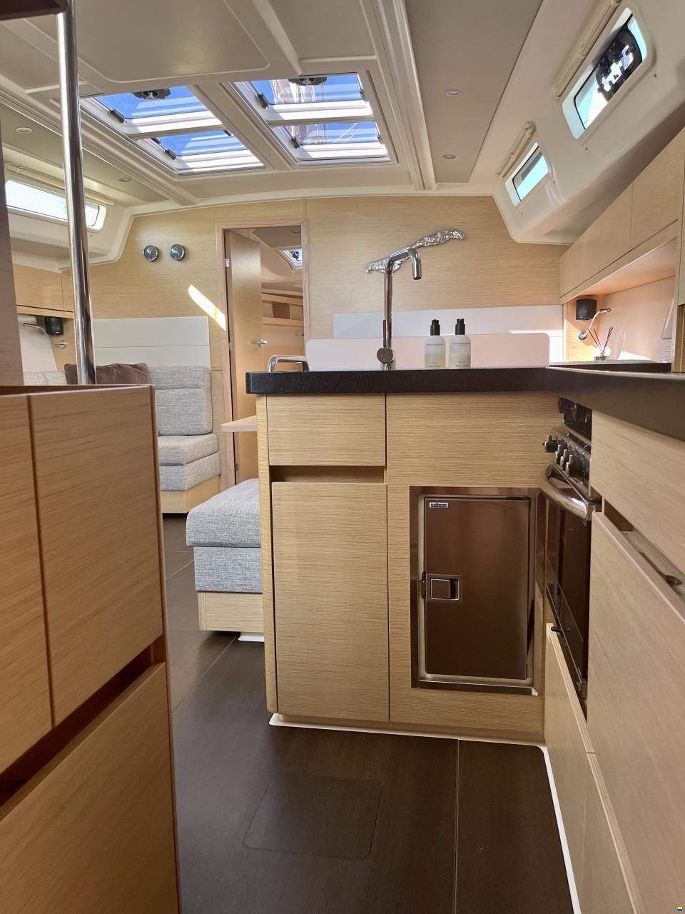 Hanse 458