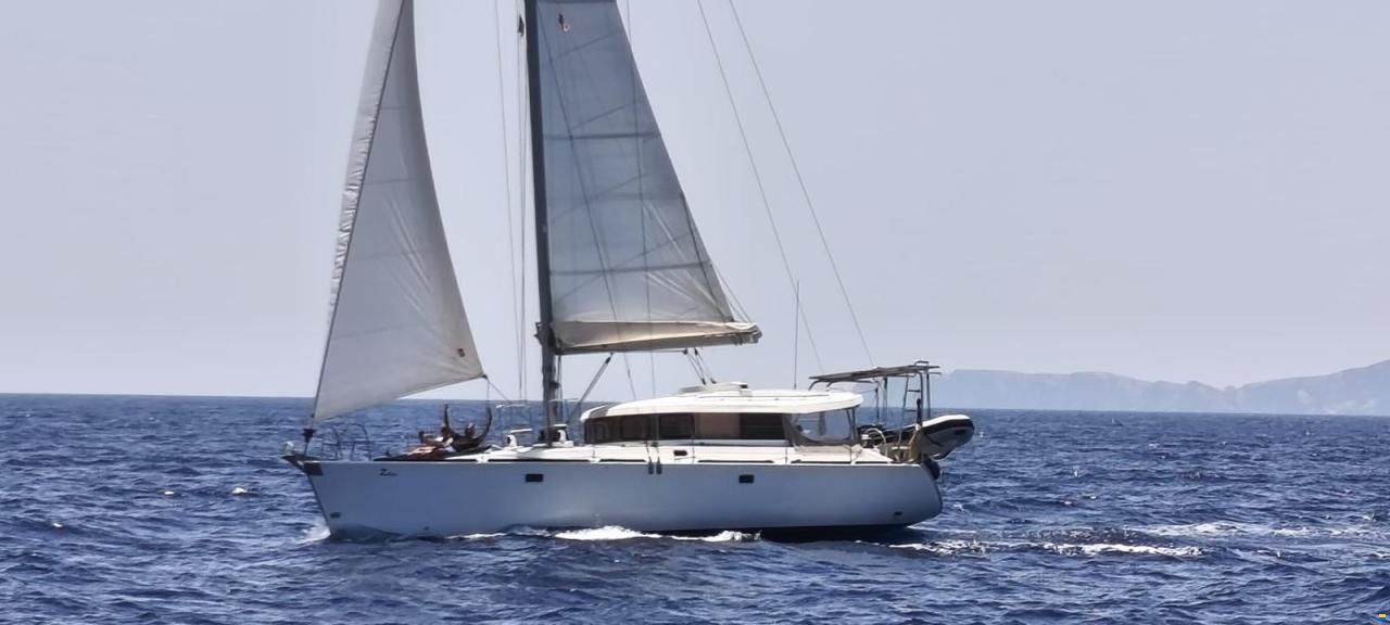 Dufour Atoll 43