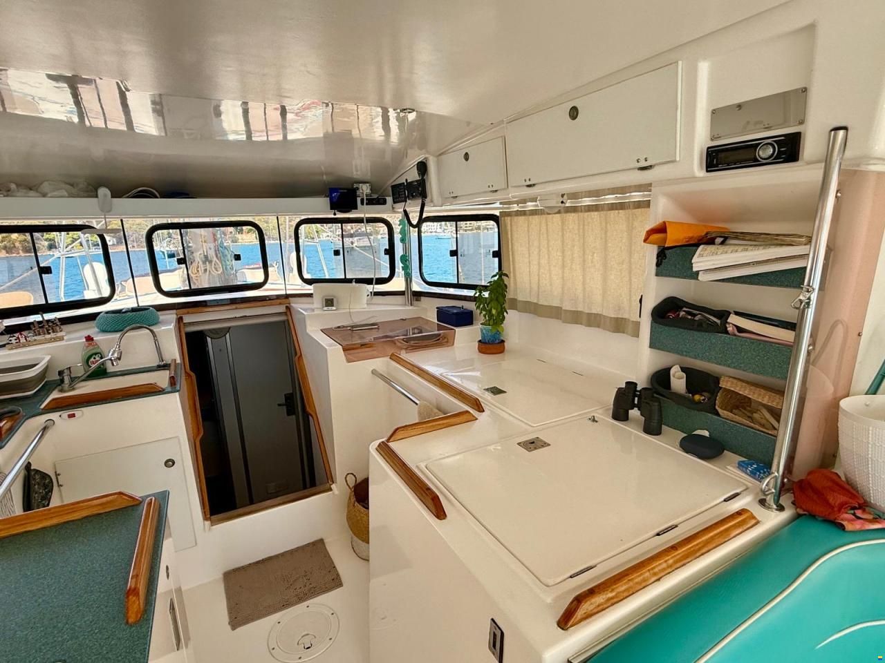 Dufour Atoll 43