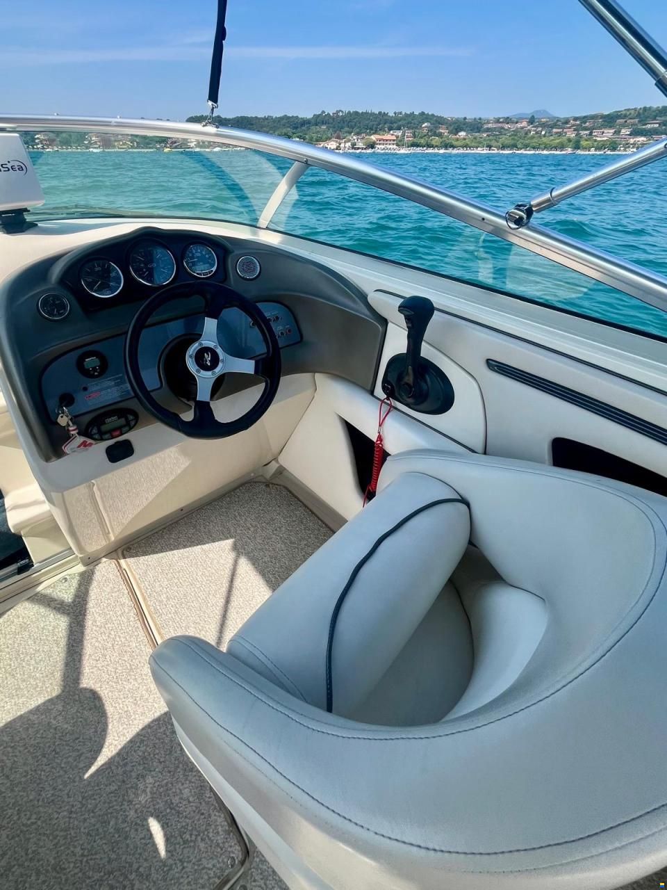 Sea Ray 220 Sunsporter SSE