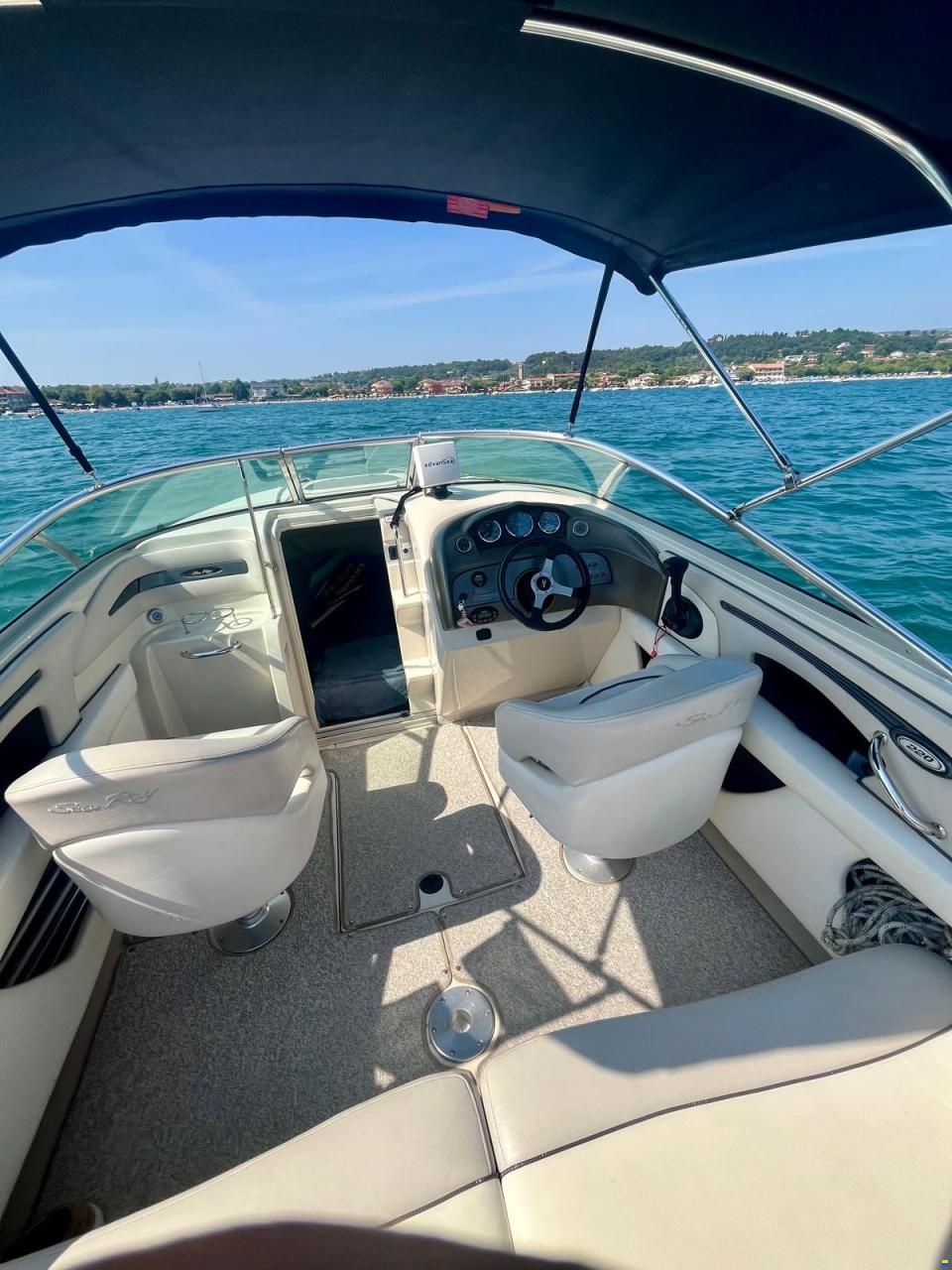 Sea Ray 220 Sunsporter SSE