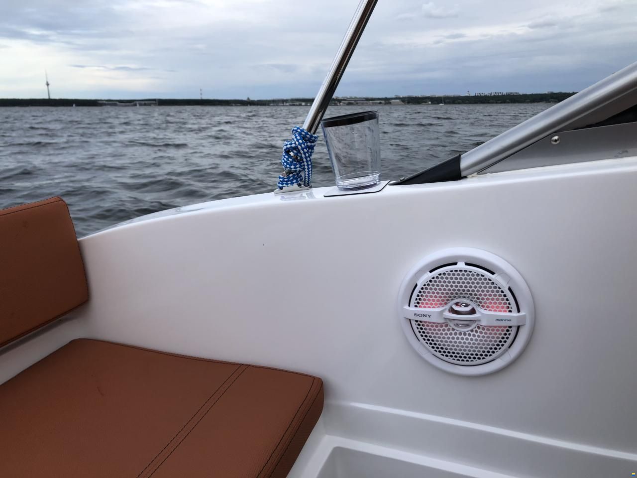 Okiboats Barracuda 585DC