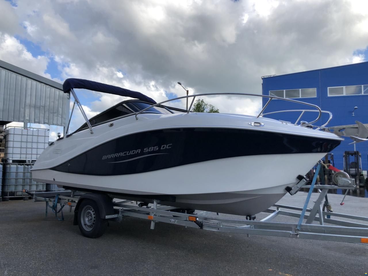 Okiboats Barracuda 585DC