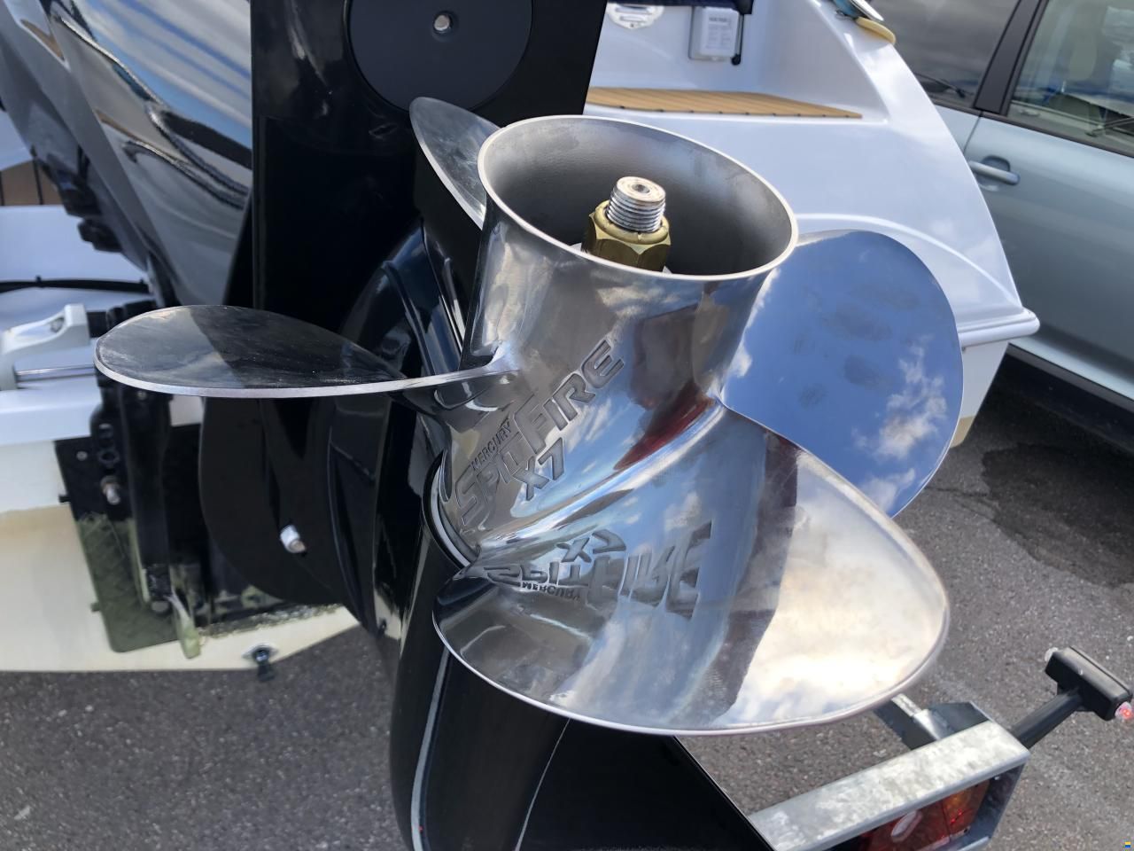 Okiboats Barracuda 585DC