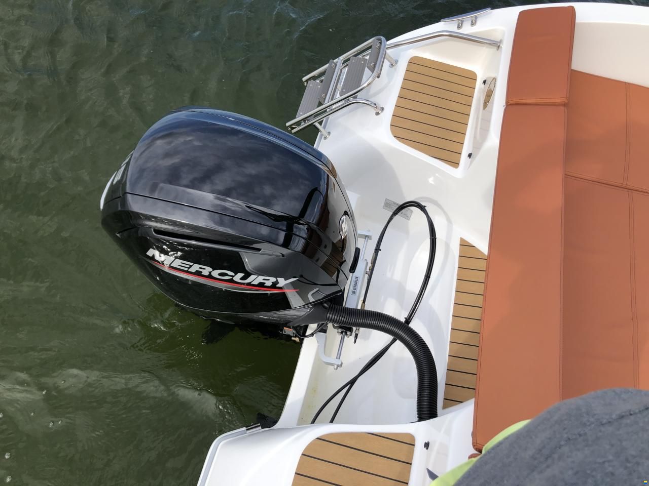 Okiboats Barracuda 585DC