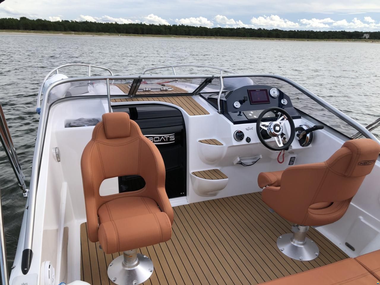 Okiboats Barracuda 585DC