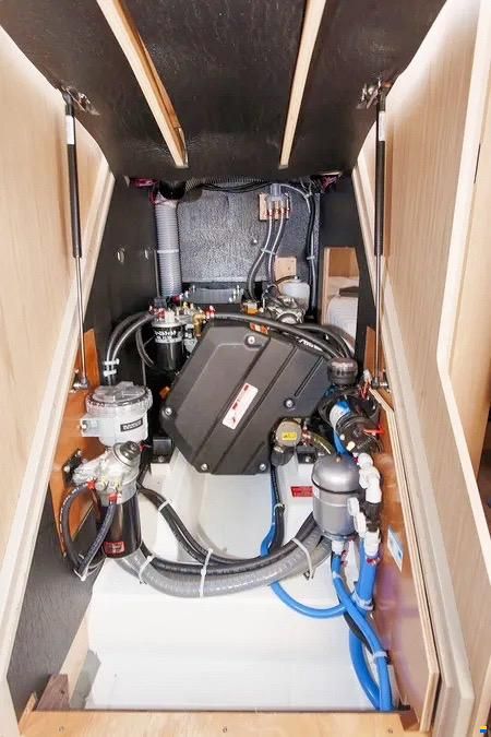 Beneteau Oceanis 41.1