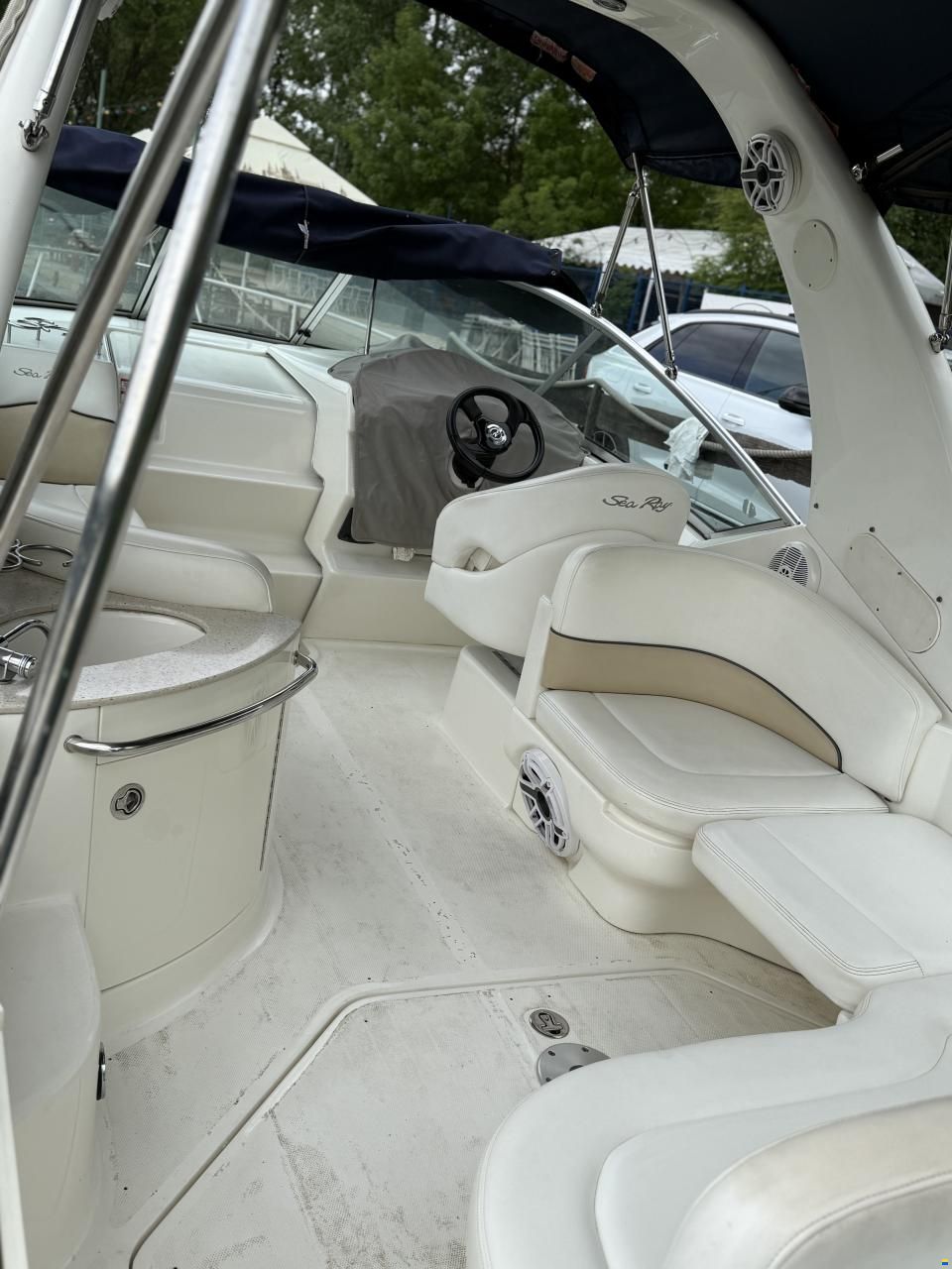 Sea Ray Sundancer 275