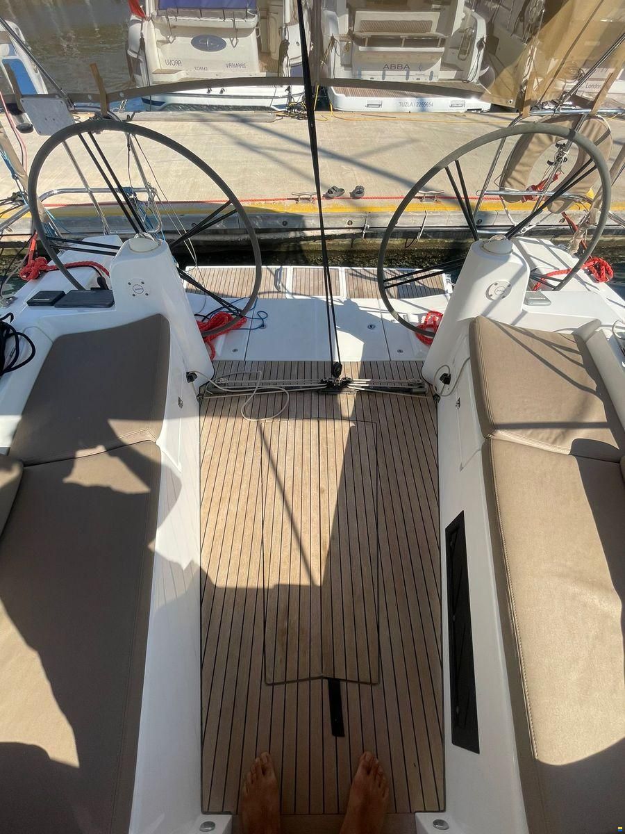 2016 Azuree 33, EUR 80,000