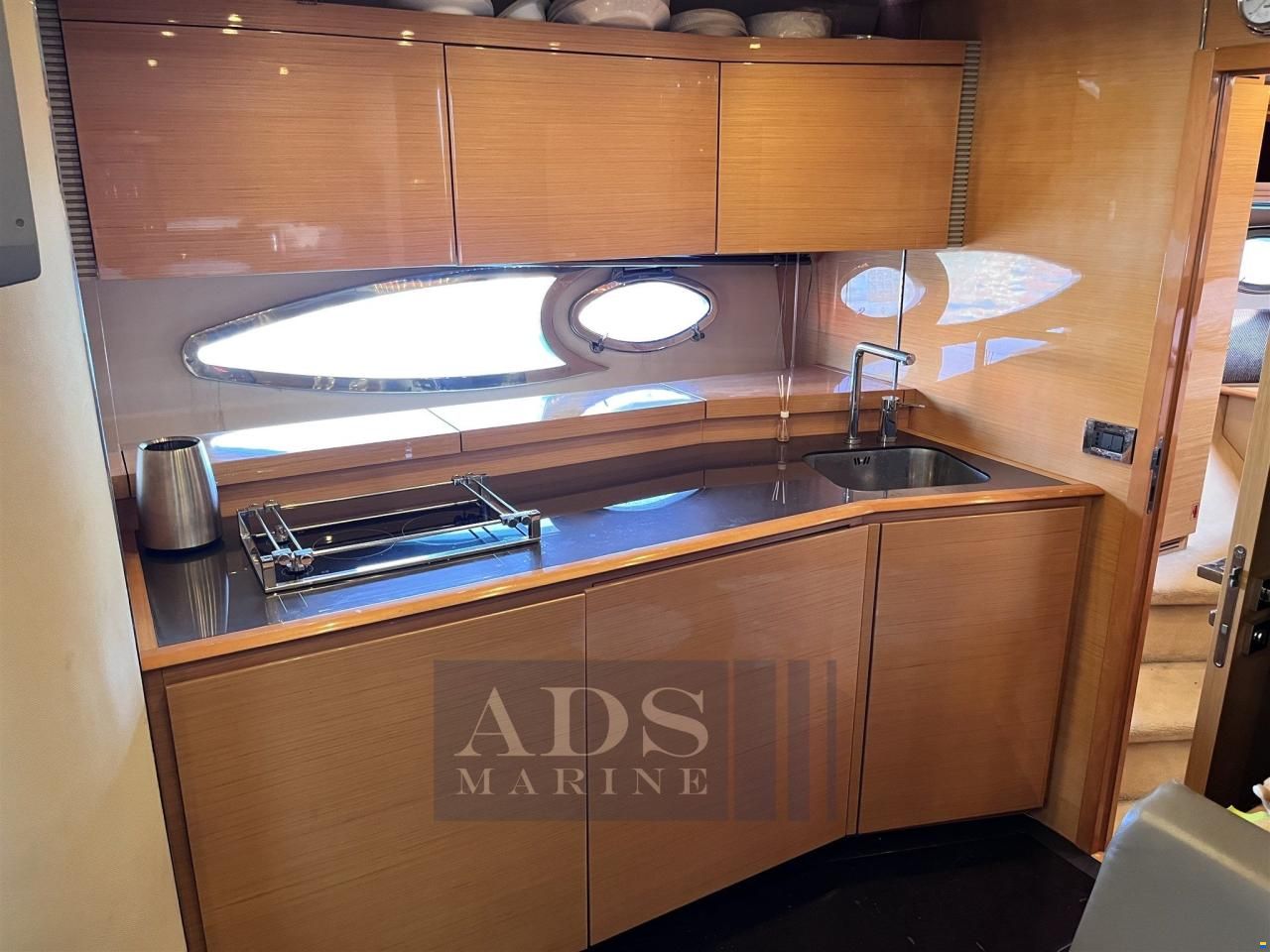 Atlantis 50