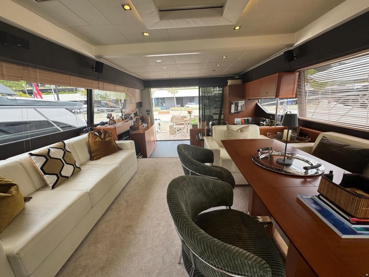 Prestige 60 Fly