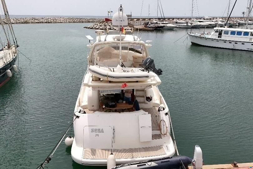 Azimut 68 Plus