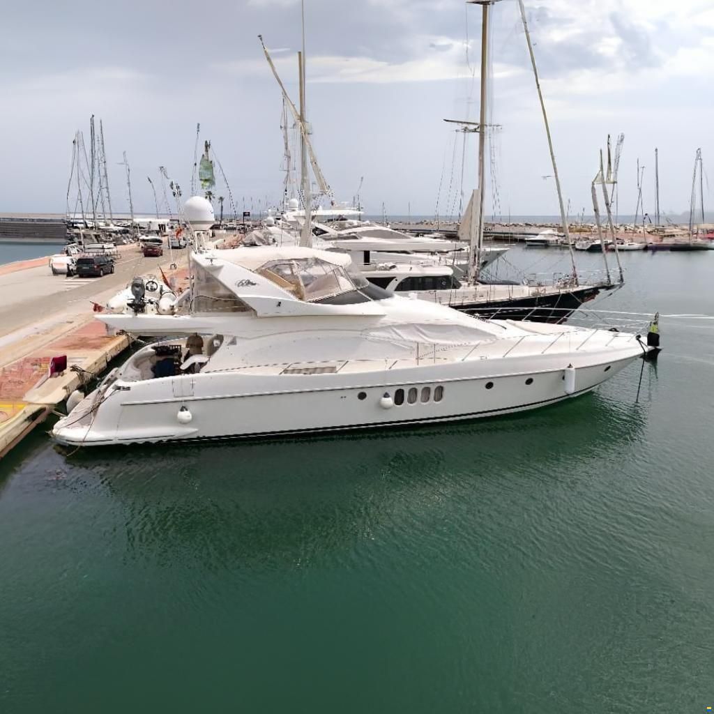 Azimut 68 Plus