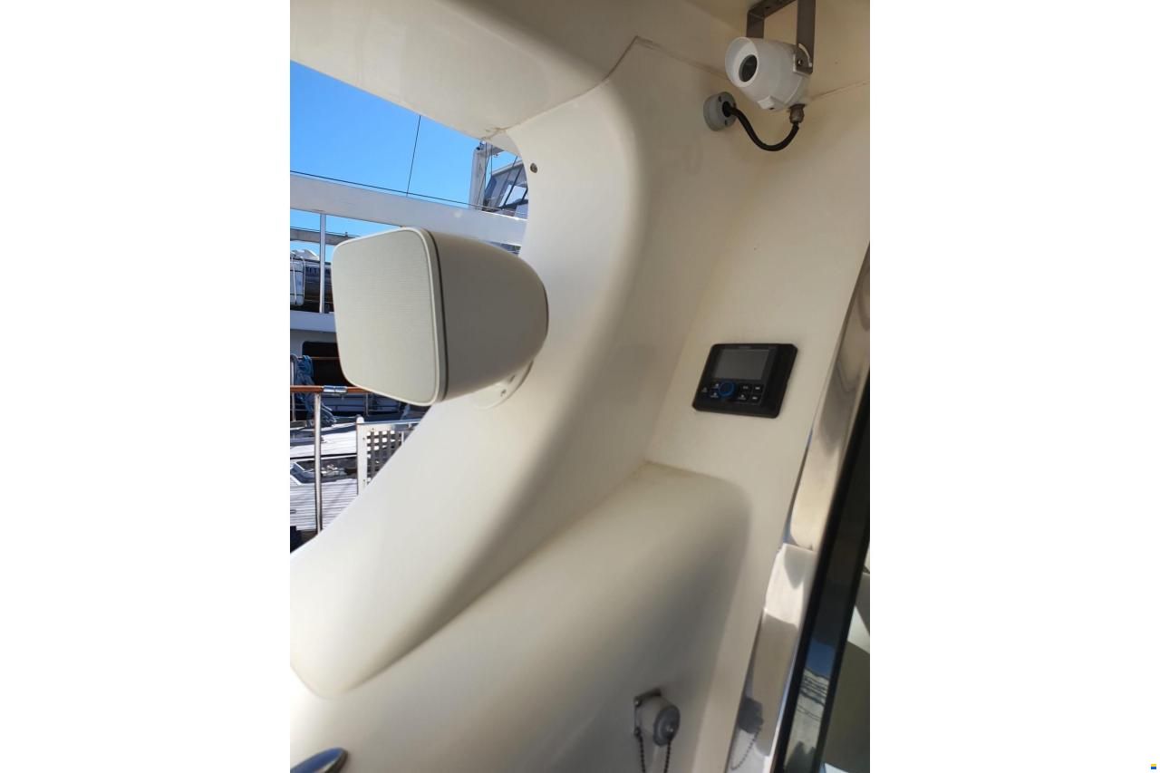 Azimut 68 Plus