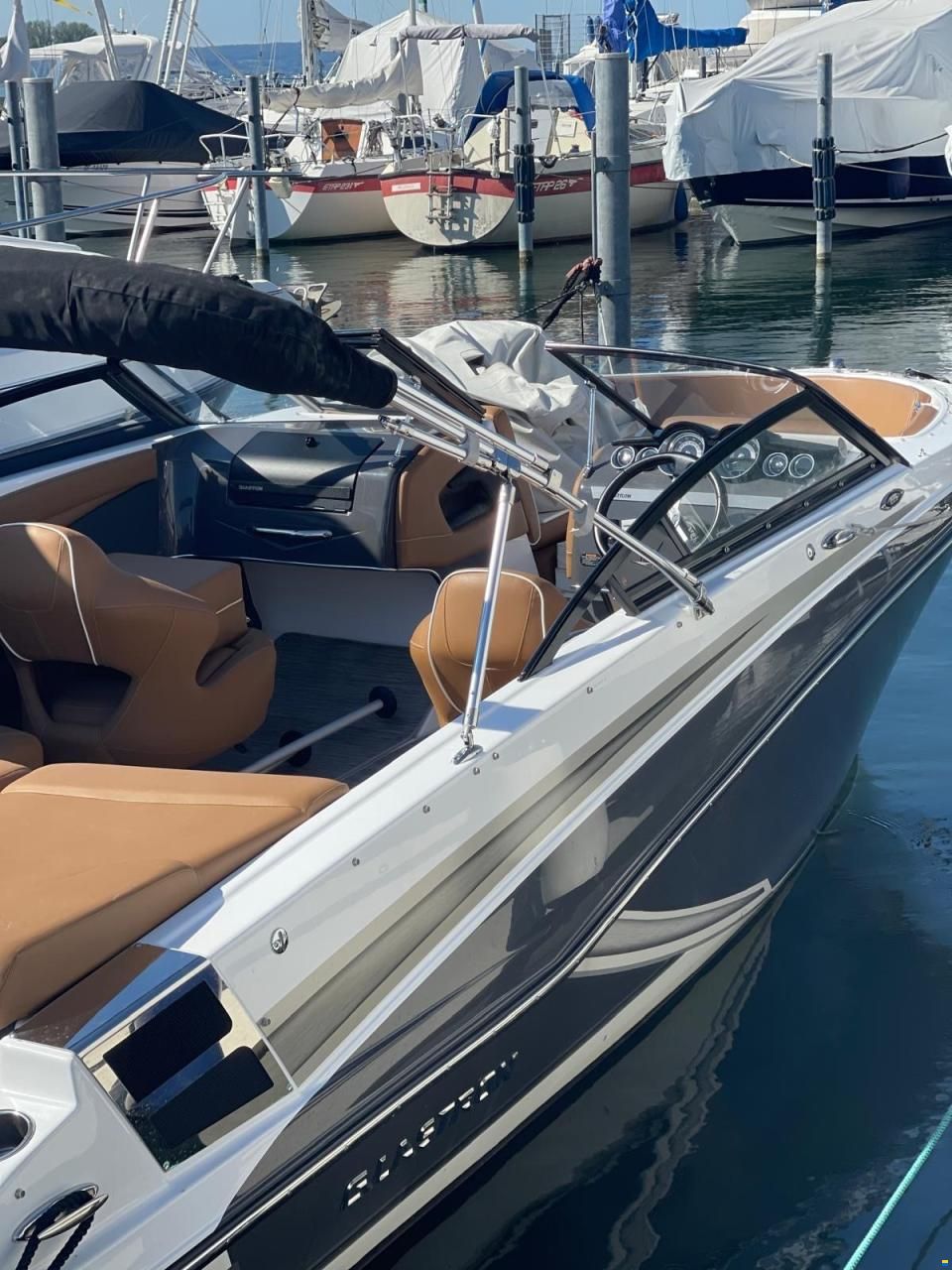 Glastron HH Series GT 225