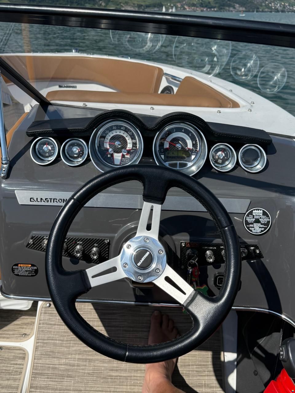 Glastron HH Series GT 225