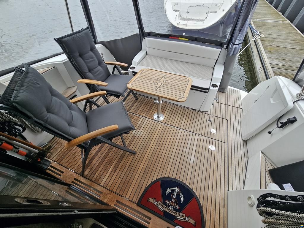 Jeanneau NC 11
