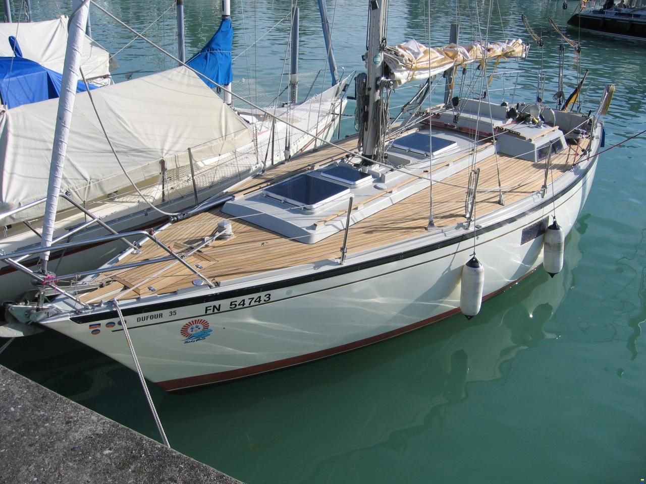 Dufour MS 35