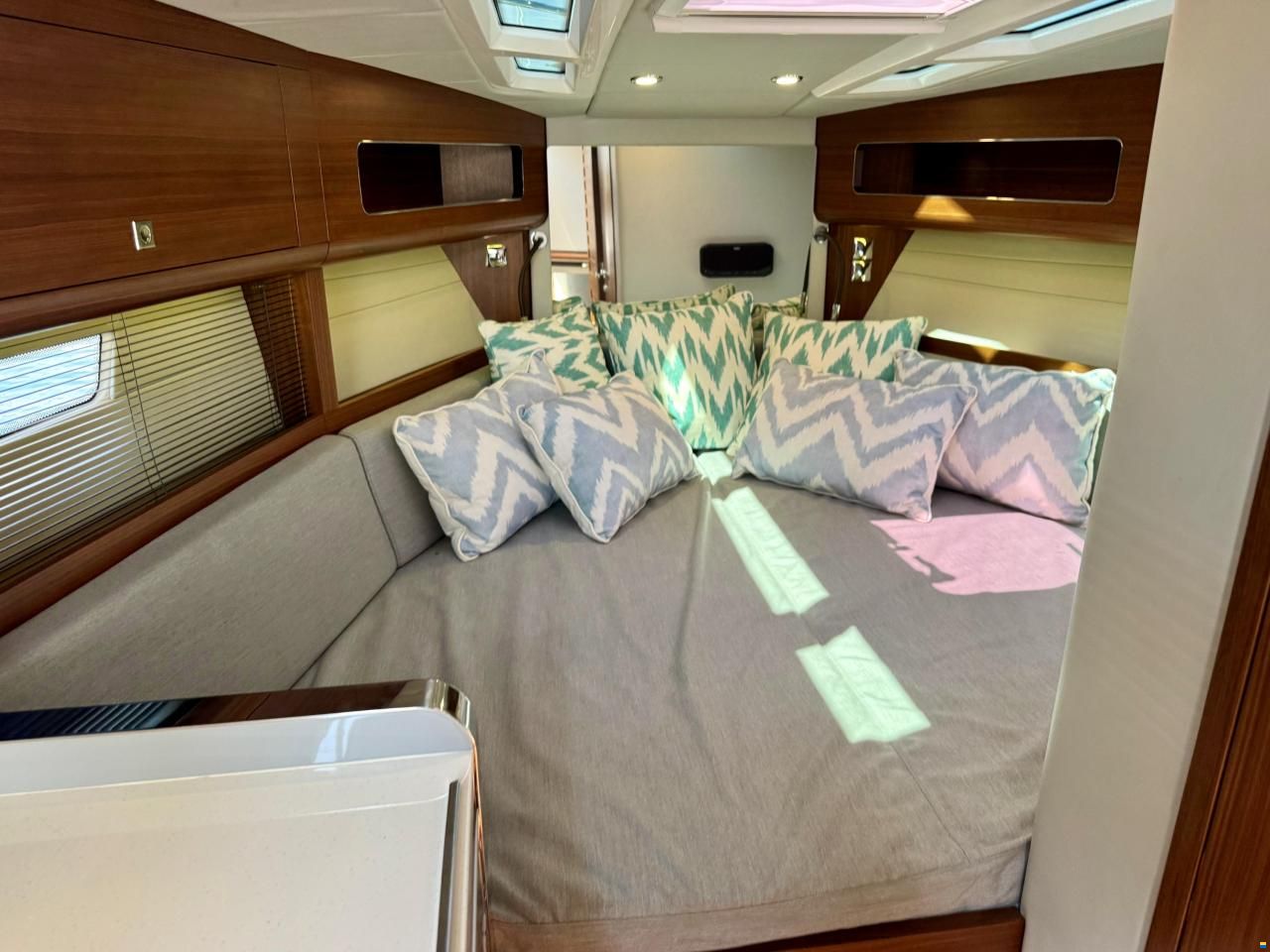 Windy 37 Shamal