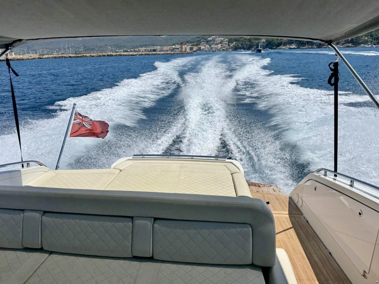 Windy 37 Shamal