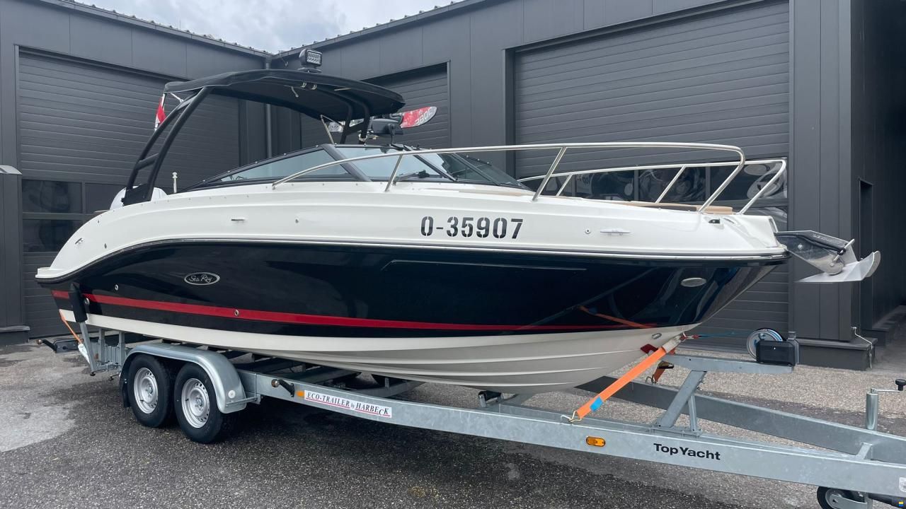 Sea Ray Sun Sport 230 Outboard