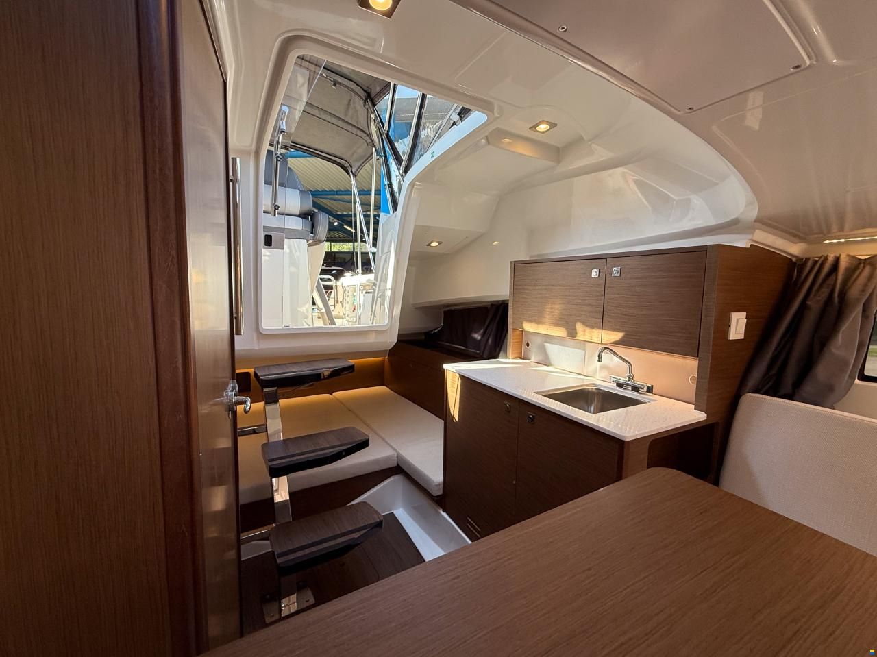 Jeanneau Cap Camarat WA 9.0