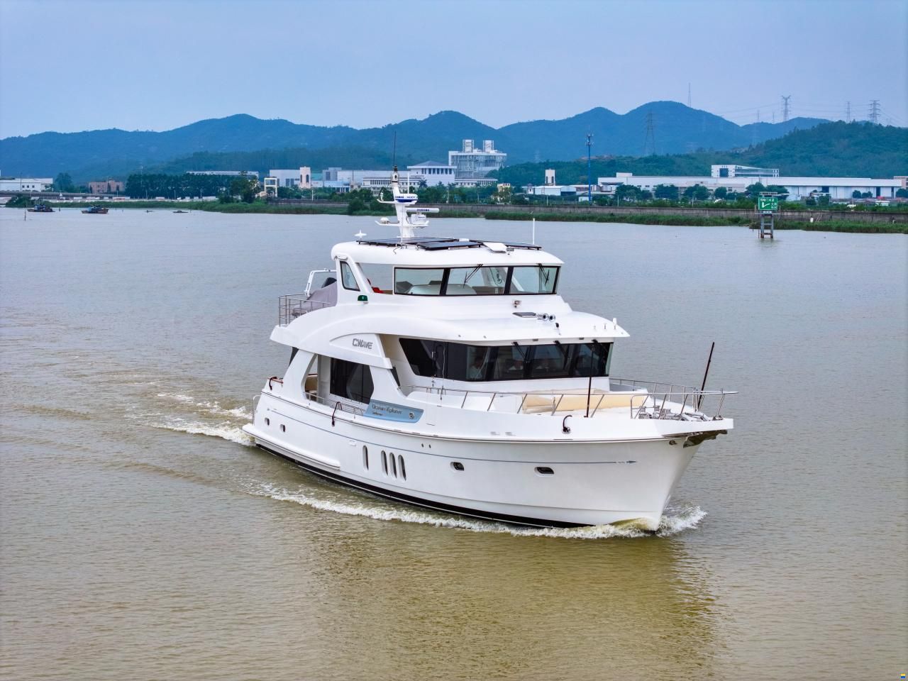 Selene 62 Explorer