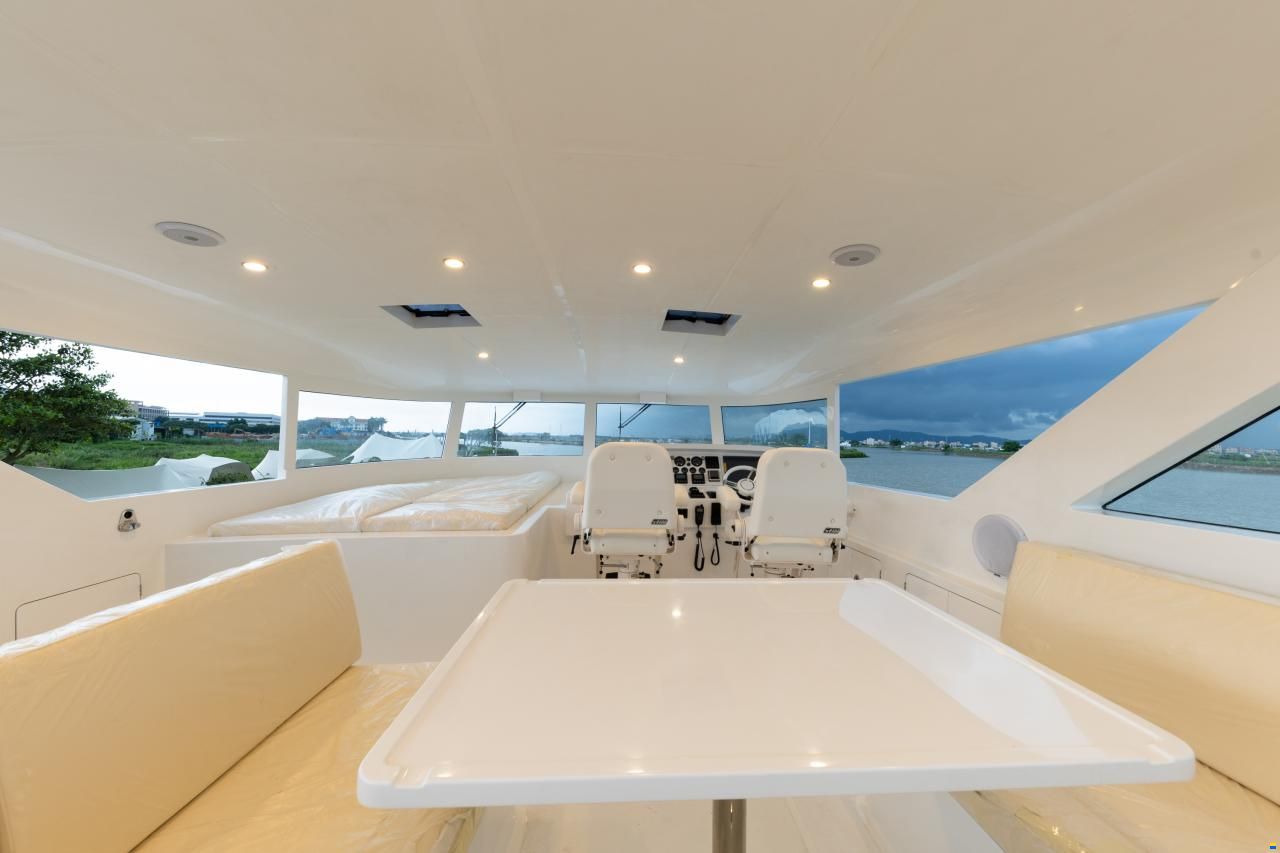 Selene 62 Explorer