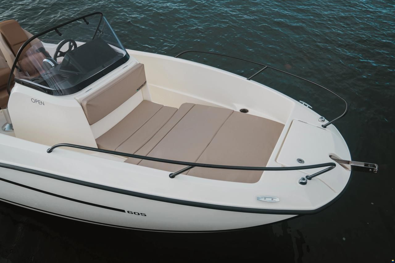 Quicksilver 605 Open